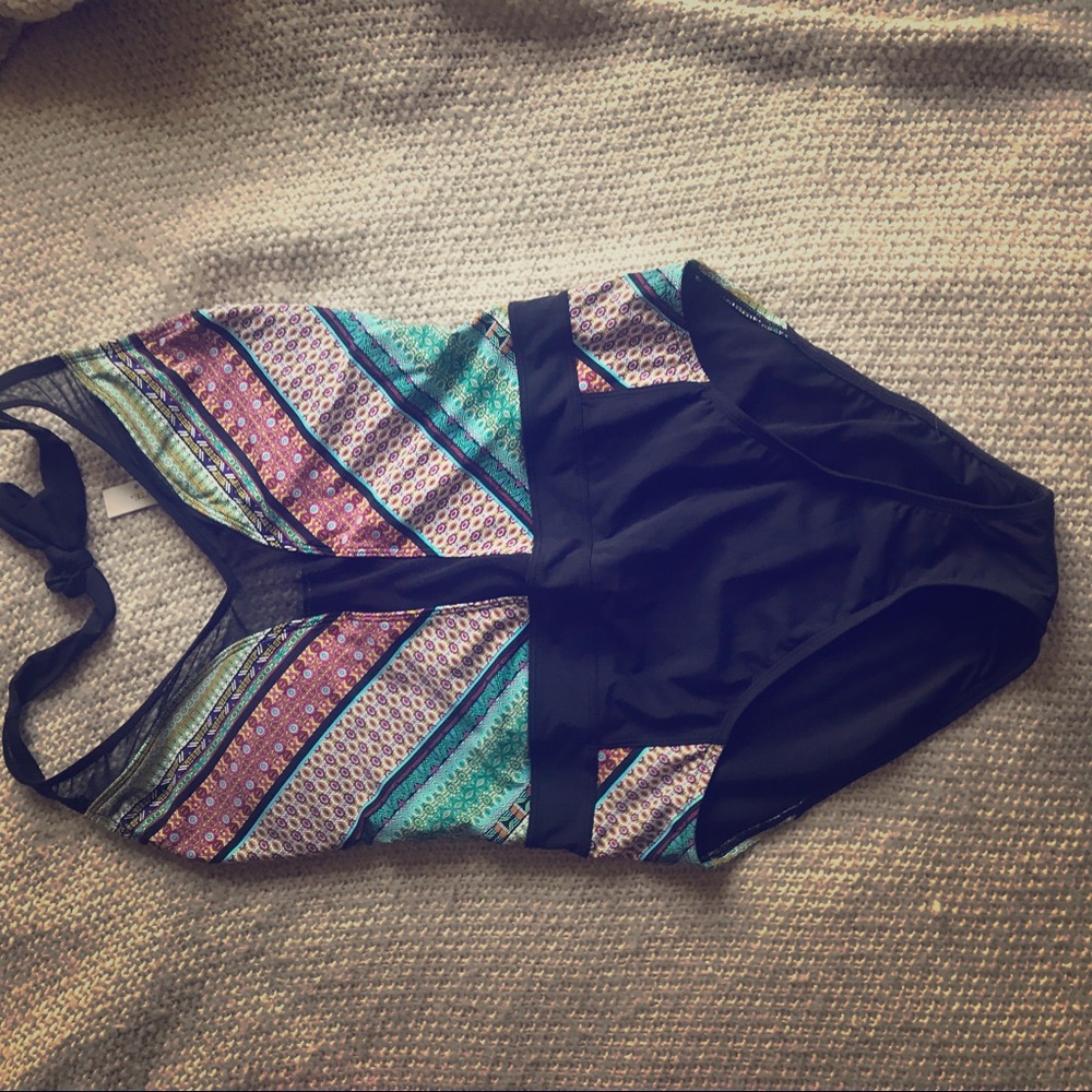 one piece swim suit